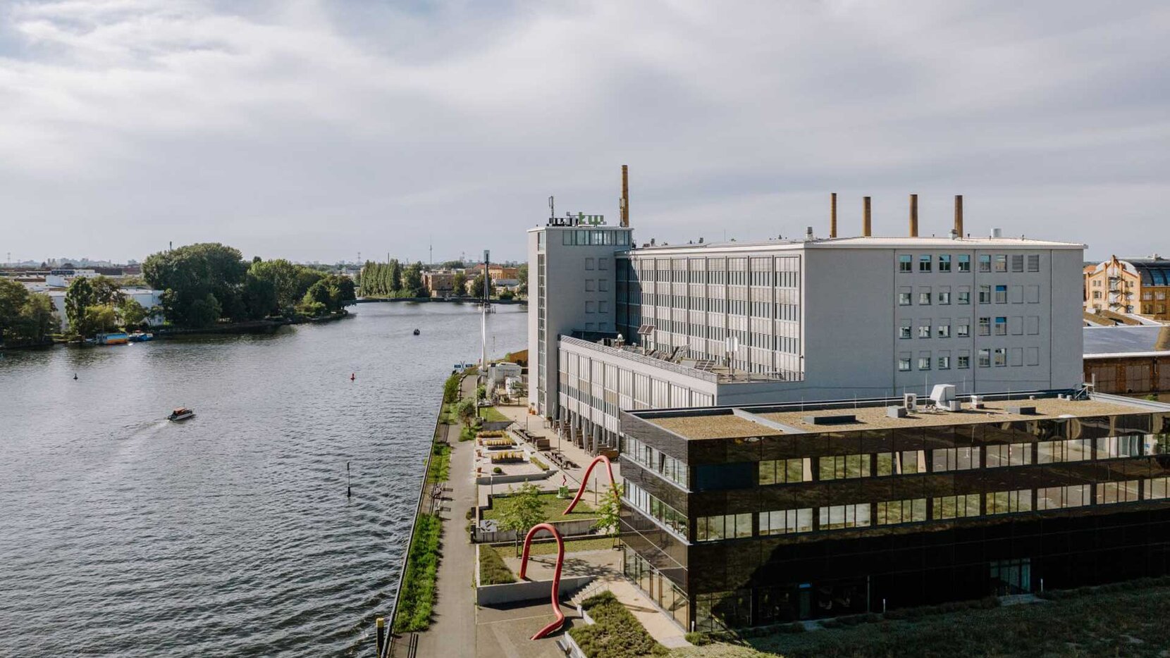 Campus Wilhelminenhof mit Spree, Brain City Berlin